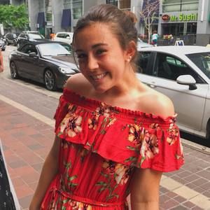 Meet your Posher, Julia